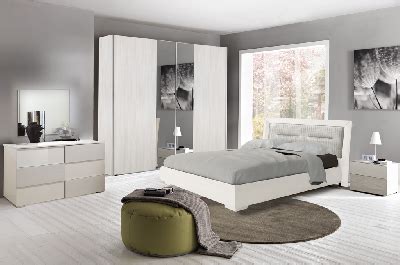 Quando immagini la camera da letto che vorresti, mondo convenienza ha già pensato alle tue esigenze. India | Camere da letto moderne | Mobili Sparaco