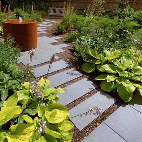 10 Modern Garden Path Ideas Contemporary Gardens Paving Direct