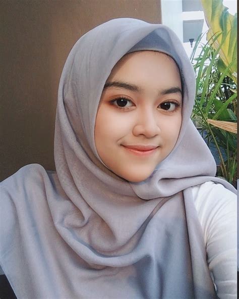 Pin Oleh Allvino Di Hijab Ekspresi Wajah Kecantikan Orang Asia Jilbab Cantik