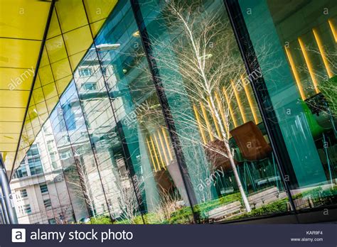 Riverbank House And London Hi Res Stock Photography And Images Alamy