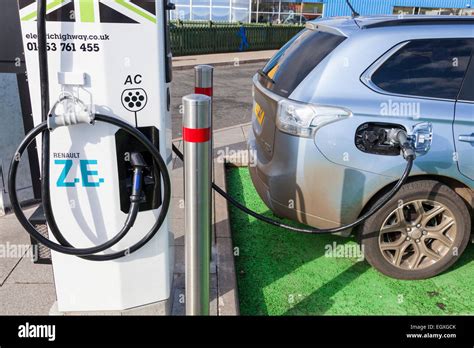 Uk Electric Car Charging Point Hi Res Stock Photography And Images Alamy