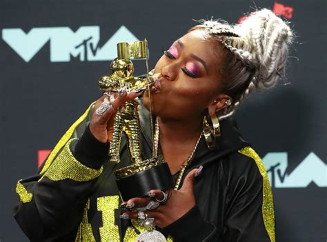 Missy Elliott Honored At Mtv Awards Pbs Newshour