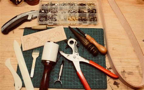 Leatherworking For Beginners A Beginners Guide To Leatherworking
