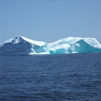 Iceberg Viewing Triton Newfoundland Labrador 1000 Towns Of Canada