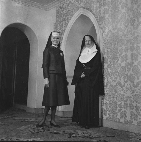 Sisters Of Mercy Sisters Of Mercy Sisters Nuns Habits