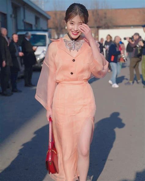 Pin By Yiến Lynh On Iu Fashion Nice Dresses Cool Outfits