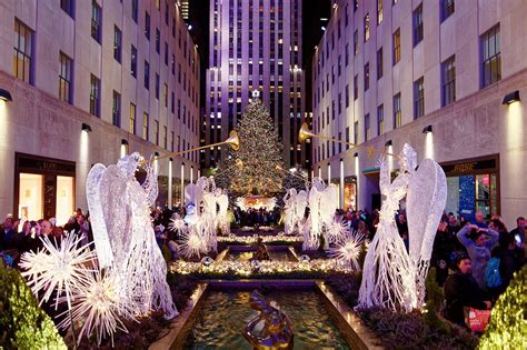 The 2020 Rockefeller Center Christmas Tree Has Officially