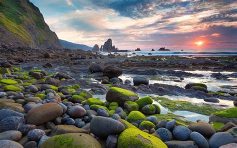 Sunset Ocean Sandy Beach Rocks Green Movi Water Nature K Wallpaper For Desktop Mobile Phones