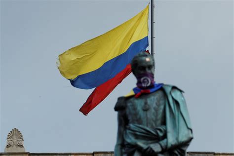 Este jueves el comité del paro convocó una nueva jornada de marchas y manifestaciones, en la capital las movilizaciones iniciarán a las 8 a.m. Así avanza la llamada "Toma de Bogotá": puntos de ...