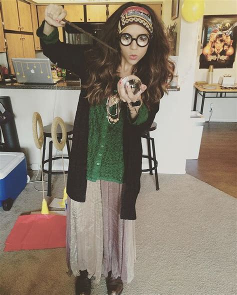 24 Costume Ideas For Girls With Glasses Harry Potter Halloween