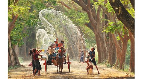 Its A Wet Wild Week In Myanmar For Burmas Fabulous Water Festival