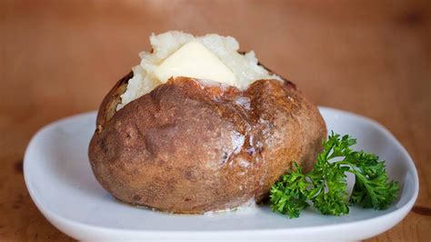 From morning meal, to lunch, dinner, treat as well as snack choices, we have actually searched pinterest and also the best food blog sites to bring you how long to bake a potato at 425 you have to try. How Long Do I Bake a Potato? | Rachael Ray Show