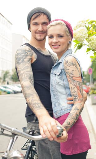 Tattoo Dating Chat Talk With Tattooed Singles