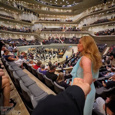 Digi i ll follow u. I Follow You: Elbphilharmonie (der Große Saal) Foto & Bild ...
