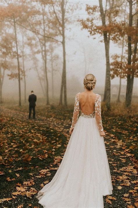 Fall Wedding Dresses For Autumn Weddings In 2020 England Wedding