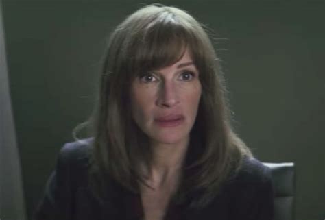 Homecoming Julia Roberts Is Losing Her Mind In Trailer For Amazon Drama