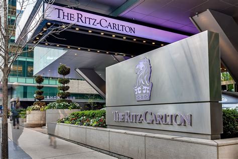 Inside 235m Ritz Carlton Toronto Mega Condo With 180 Degree Views