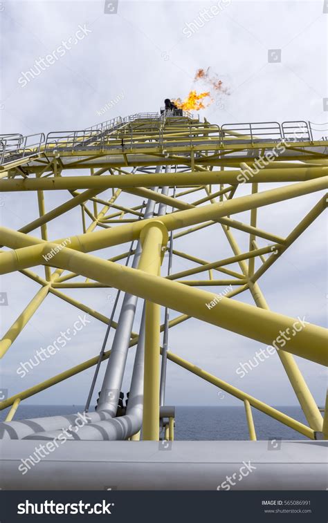 Flare Boom Nozzle Fire On Offshore Stock Photo 565086991 Shutterstock
