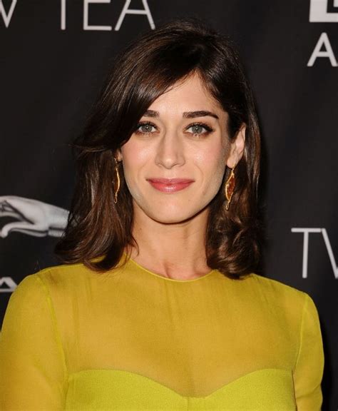 Picture Of Lizzy Caplan Caplan Pictures Ear