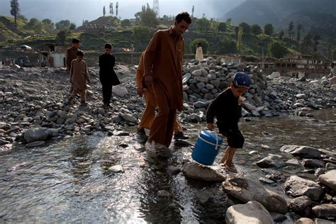 Floods Change Pakistani Effort Against Insurgents The New York Times