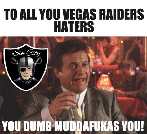 Pin By Antonio Cloud On Vegas Raiders Raiders Football Humor Raiders Players Raiders Pics