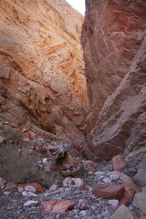Hiking Anniversary Narrows Alternate Route In Lake Mead National
