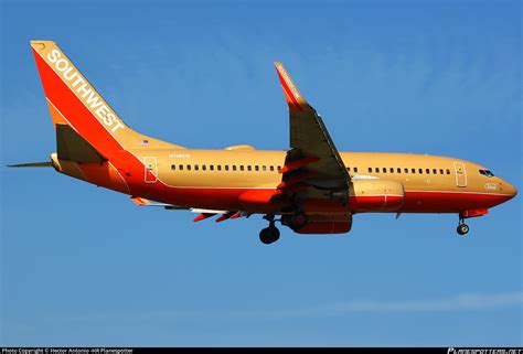 N714cb Southwest Airlines Boeing 737 7h4wl Photo By Hector Antonio