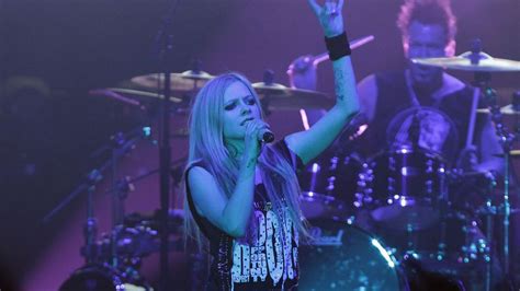 The Avril Lavigne Conspiracy Theory That Hasnt Died Yet Just Like