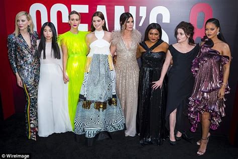 Sarah Paulson Admits Ocean S 8 Premiere Dress Look Like Highlighter