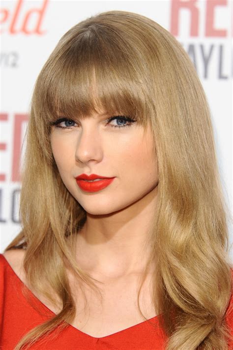 Taylor Swift In Red Lipstick How To Get Taylors Red
