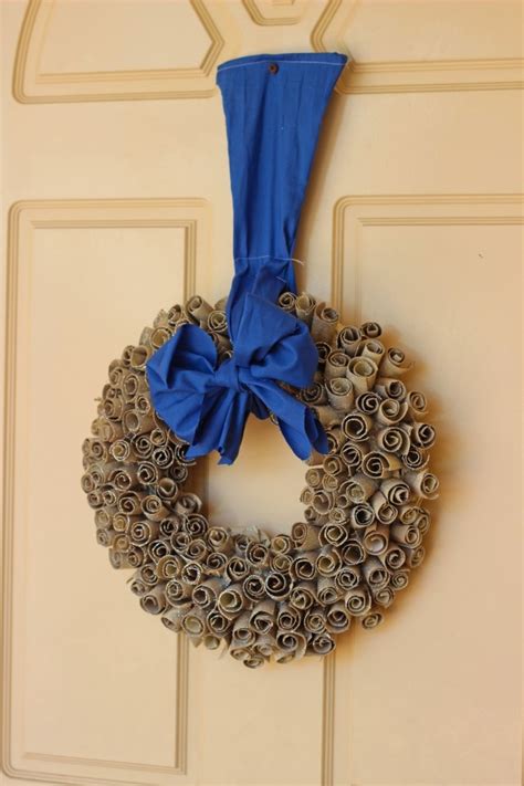 Diy Eco Wreath From Toilet Rolls Toilet Paper Roll Art Paper Roll