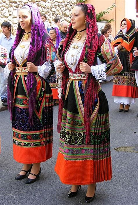 Return To The Mediterranean On Twitter Italian Traditional Dress Traditional Dresses Italian