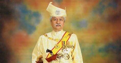 It has been suggested that the then prime minister of malaysia, tunku abdul rahman, influenced the undangs not to choose tuanku. About Tunku Muhriz ibni Almarhum Tuanku Munawir - Layanlah ...
