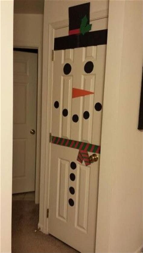 Starts are the best source of lighting and they are very useful for the christmas decorations. Do It Yourself Craft Ideas Of The Week - 40 Pics | Crafty Pictures | Pinterest | Snowman door ...