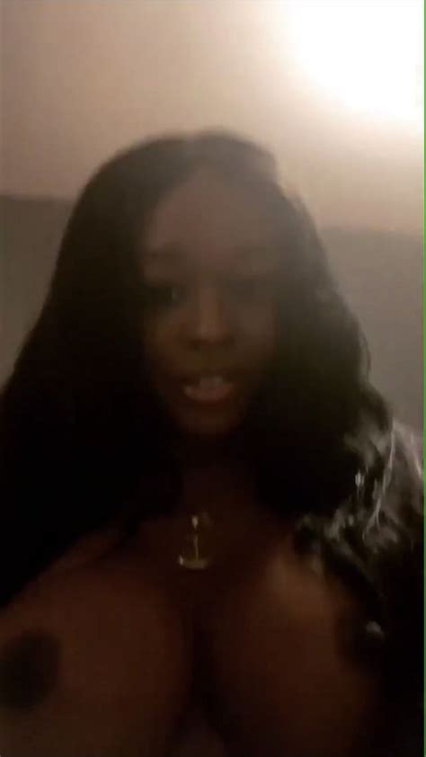Azealia Banks Nude 2 Pics GIF Video TheFappening