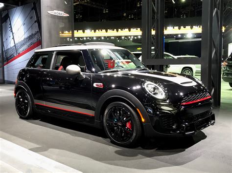 Hands On With The 2019 Mini Jcw Knights Edition Motoringfile