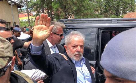 Fiscales piden que Lula cumpla condena en régimen semiabierto
