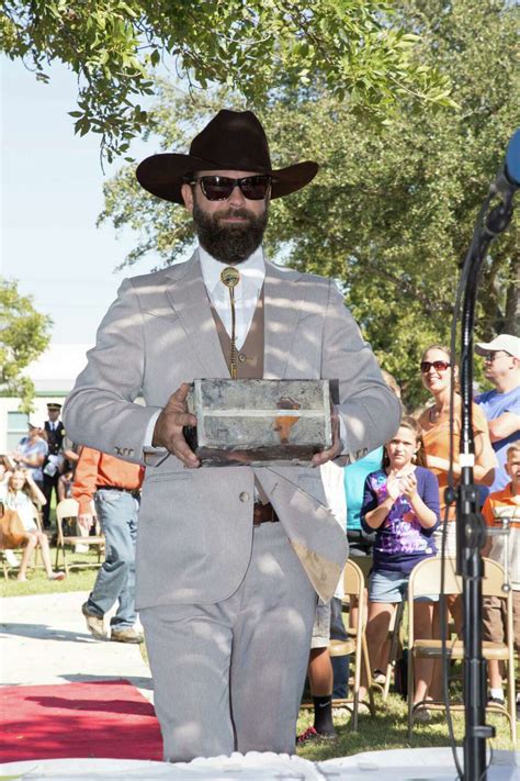 Central Texas time capsule opens after almost 80 years