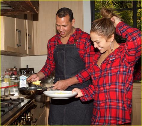 Jennifer Lopez And Alex Rodriguez Share Sweet Photos Of Their Christmas