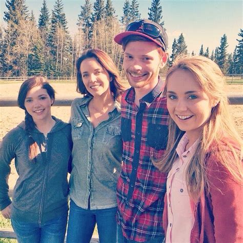 Amber With Other Members Of The Cast Of Heartland Heartland Seasons Heartland Cast