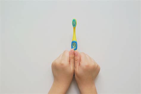 6 Things Your Toothbrush Will Never Tell You Lemon Film