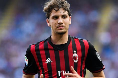 Dortmund was already working on a transfer last summer, but it didn't work out in the end. Diaporama - FIFA 19 : les 50 pépites du mode carrière ...