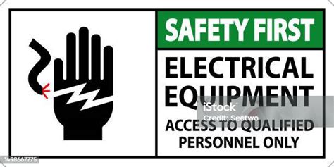 Safety First Sign Peralatan Listrik Akses Hanya Untuk Personil Yang