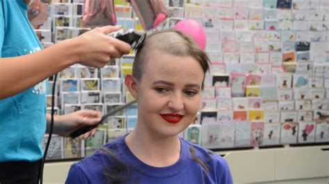 Wolverhampton Woman In Cancer Research Uk Charity Head Shave Youtube