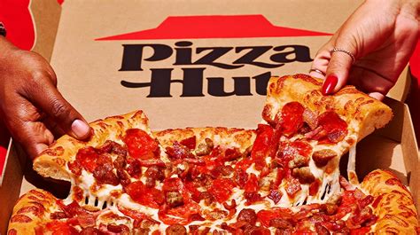Pizza Hut Might Beat Domino S In 2023 For Top Pizza Chain