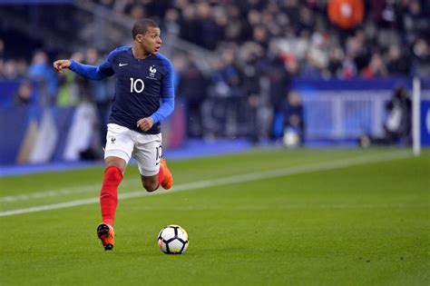 He started his soccer journey at as bondy, which is based in the northeastern suburbs of paris. Kylian Mbappe Wallpapers HD for Android - APK Download
