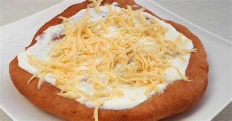 Sprawdzone przepisy na proste przepisy na obiad znajdziesz na portalu przepisy.pl. Prawdziwy węgierski langosz - zrób to sam :-) | Facet Na ...