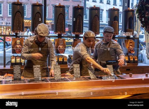 Products on sale starbucks in hi-res stock photography and images - Alamy