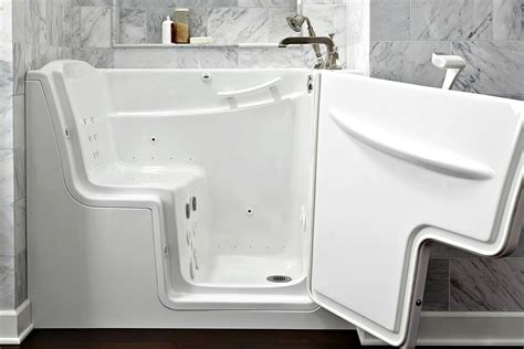 The height of a standard bathtub is roughly 20 inches. Sit Down Bathtubs • Bathtub Ideas