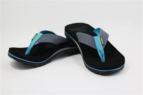 sandal gabus